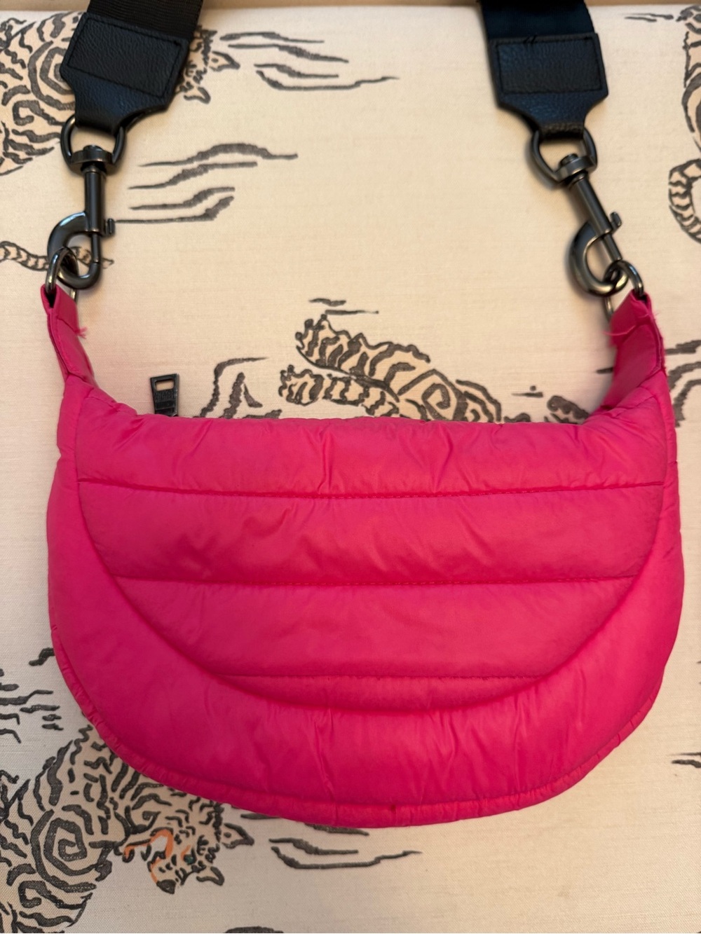 Think Rolyn Bag - Picture 2 of 8